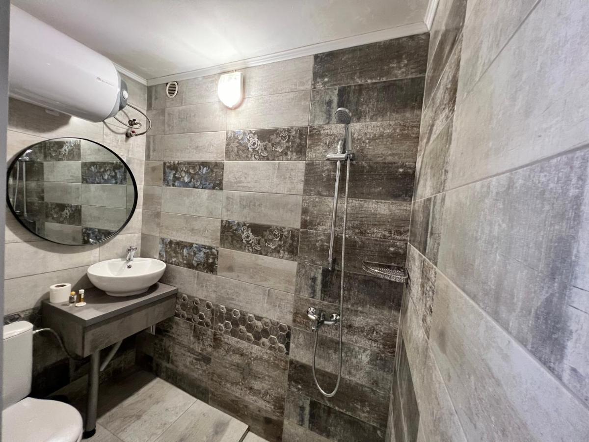 שומן Family Hotel Central מראה חיצוני תמונה
