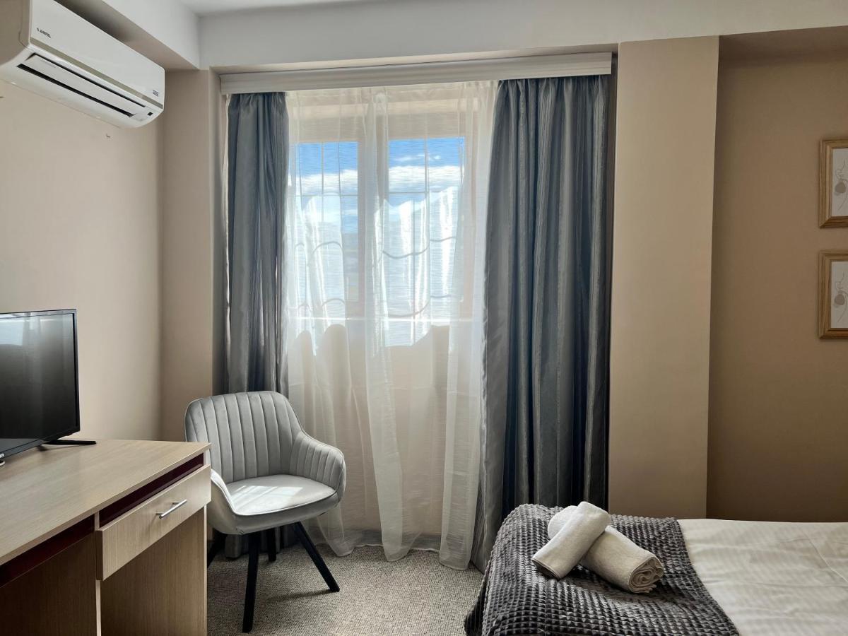 שומן Family Hotel Central מראה חיצוני תמונה
