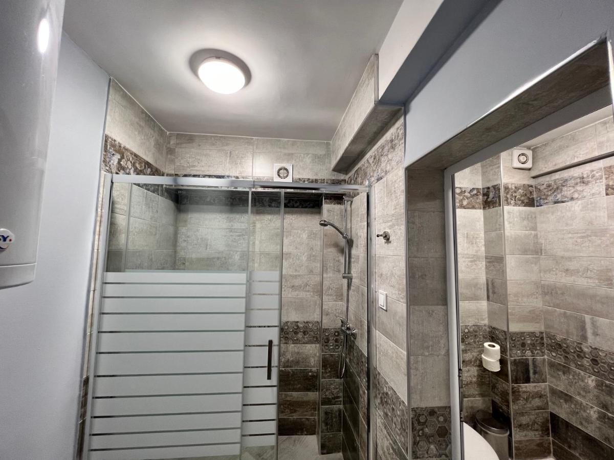 שומן Family Hotel Central מראה חיצוני תמונה