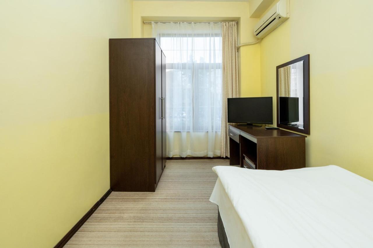 שומן Family Hotel Central מראה חיצוני תמונה