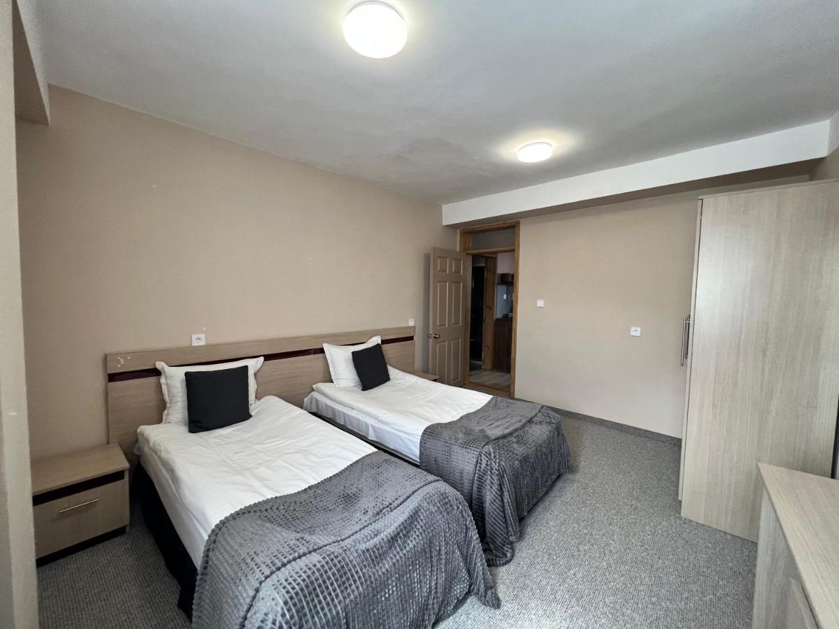 שומן Family Hotel Central מראה חיצוני תמונה