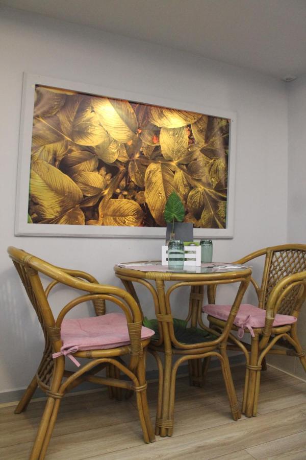 שומן Family Hotel Central מראה חיצוני תמונה